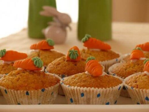 Möhrenmuffins ist ein beliebtes Rezept mit Karotten