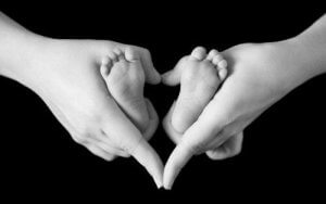 Die 10 Gebote für die Erziehung von glücklichen Kindern
