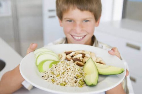 Wie die Ernährung die Schulleistung beeinflusst