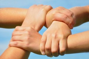 Kooperative Spiele für Kinder - gemeinsam stark!