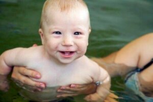 7 Aktivitäten für ein sechs Monate altes Baby