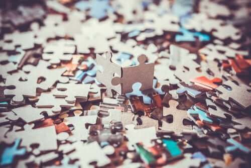 Puzzles - viele Puzzlesteine