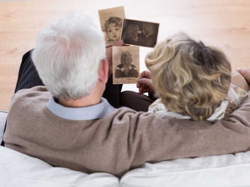 Vergiss nicht, dass du immer noch ein Elternteil bist, auch wenn deine Kinder unabhängiger werden. Stelle jetzt sicher, dass du da bist, wenn deine Kinder dich brauchen.