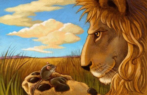 Die Moral der Geschichte über den Löwen und die Maus ist, wie wichtig es ist, andere gut zu behandeln, weil man nie weiß, wann man ihre Hilfe braucht.