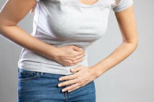 Ovarialtorsion: Symptome und Behandlung