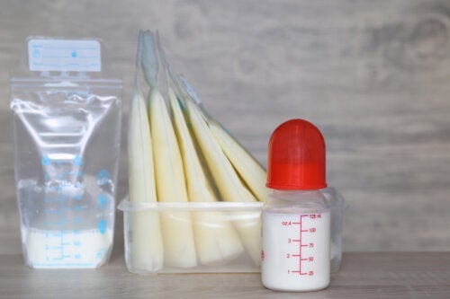 Die Farbe der Muttermilch: Was du wissen solltest