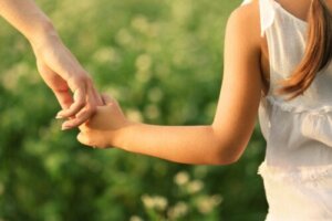 Kindern beibringen, dass sie nicht mit Fremden mitgehen dürfen