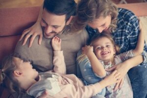 Umarmungen in der Familie und ihre Bedeutung
