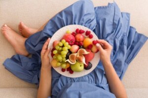 Ernährung im ersten Schwangerschaftsdrittel: Schlüssel und Empfehlungen