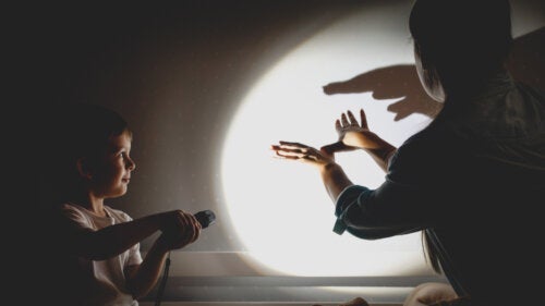 Die 10 besten Spiele für zu Hause mit Kindern