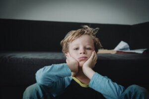 Mein Kind weint nie: Warum?