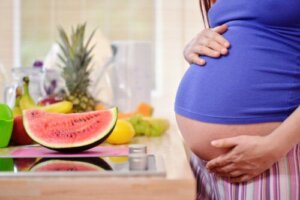 Wie viel Wassermelone darf eine Schwangere essen?